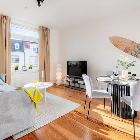 Sadebo Wave 6 Gaeste 2 Schlafzimmer 1 Wohnzimmer Lubeck
